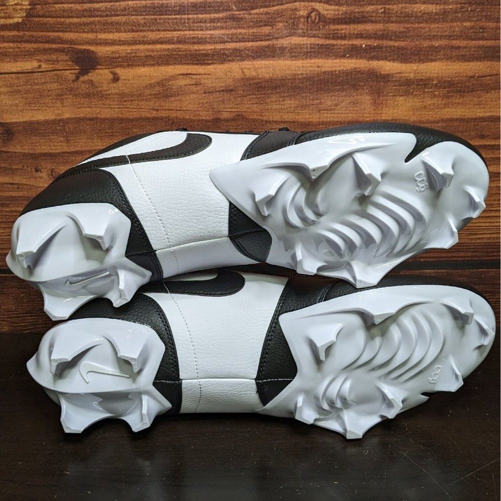 Nike Air Jordan 1 Low TD Men's 14 Panda White Black football cleats FJ6245-100 - Picture 8 of 9